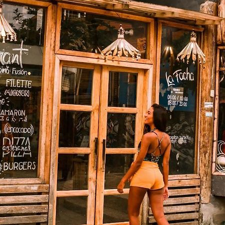 La Facha Hostal Restaurant Surf Mompiche Εξωτερικό φωτογραφία